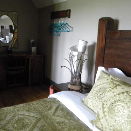 The House Near Bath Hotel Woolverton Bagian luar foto