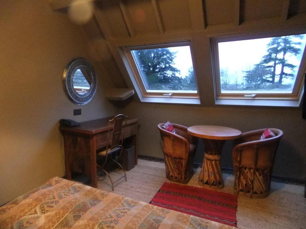 The House Near Bath Hotel Woolverton Ruang foto